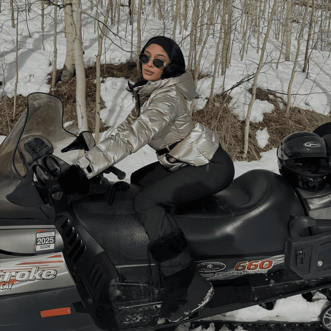 Women’s Waterproof Insulated Snow Jacket – Frostveil